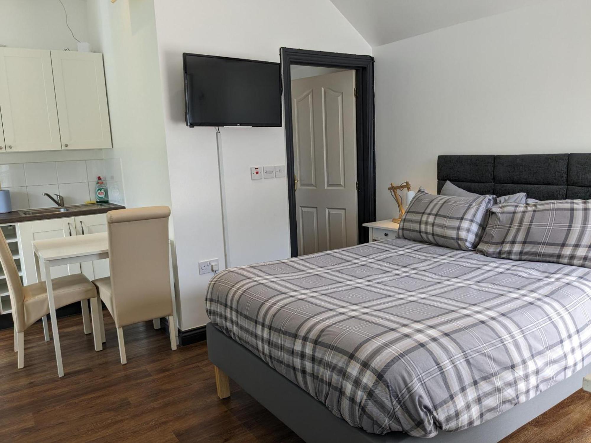Featherbed Cottage โคเวนทรี ภายนอก รูปภาพ